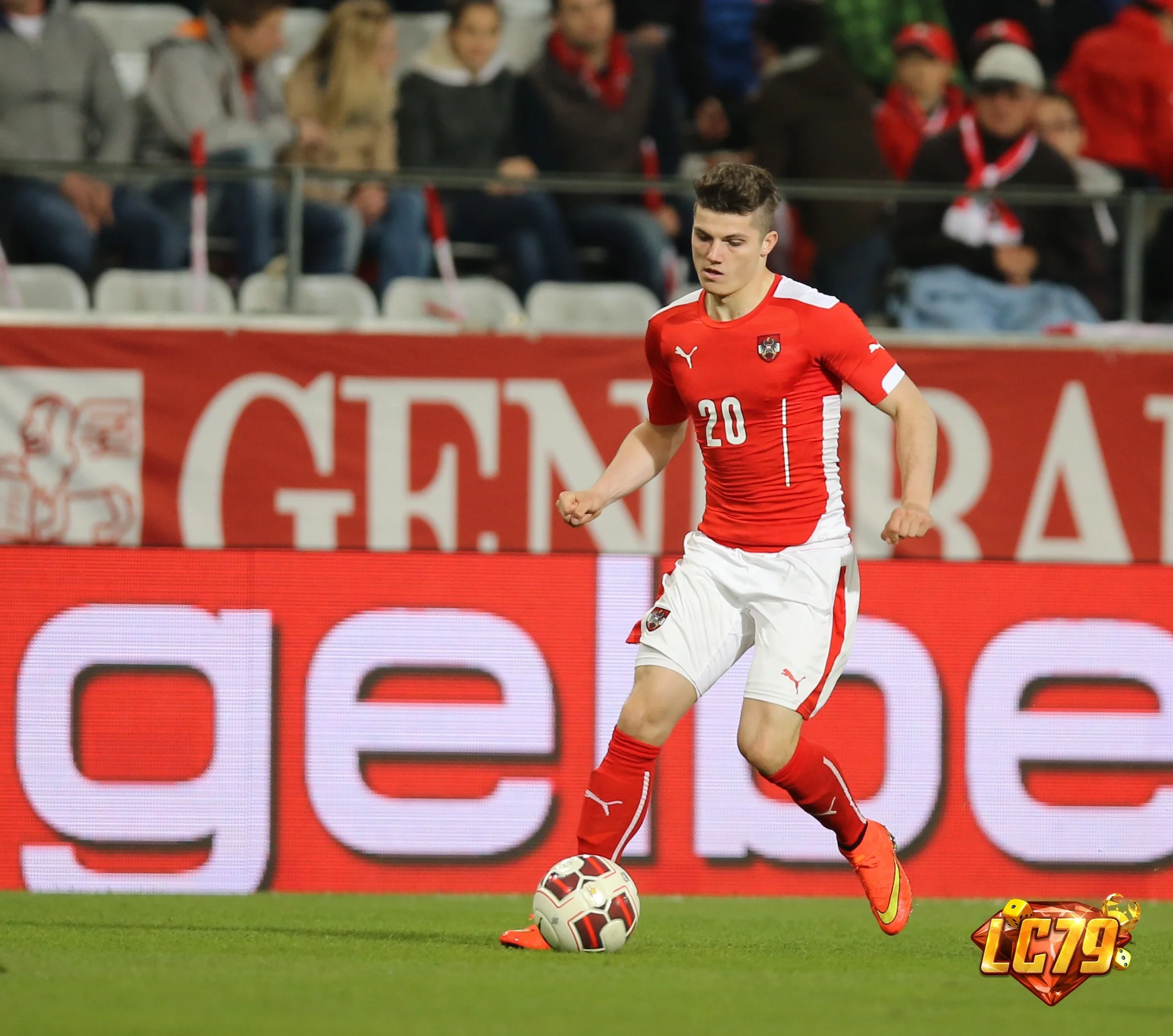 Marcel Sabitzer trong màu áo tuyển Áo