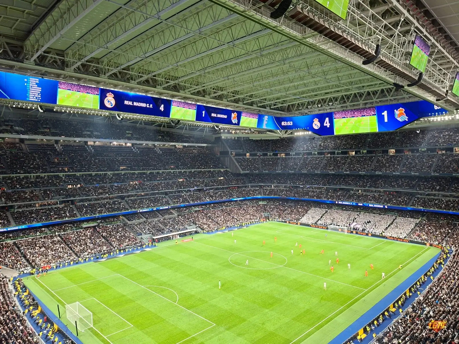 Santiago Bernabéu, sân nhà Real Madrid, ảnh Wikimedia Commons đã đóng watermark LC79