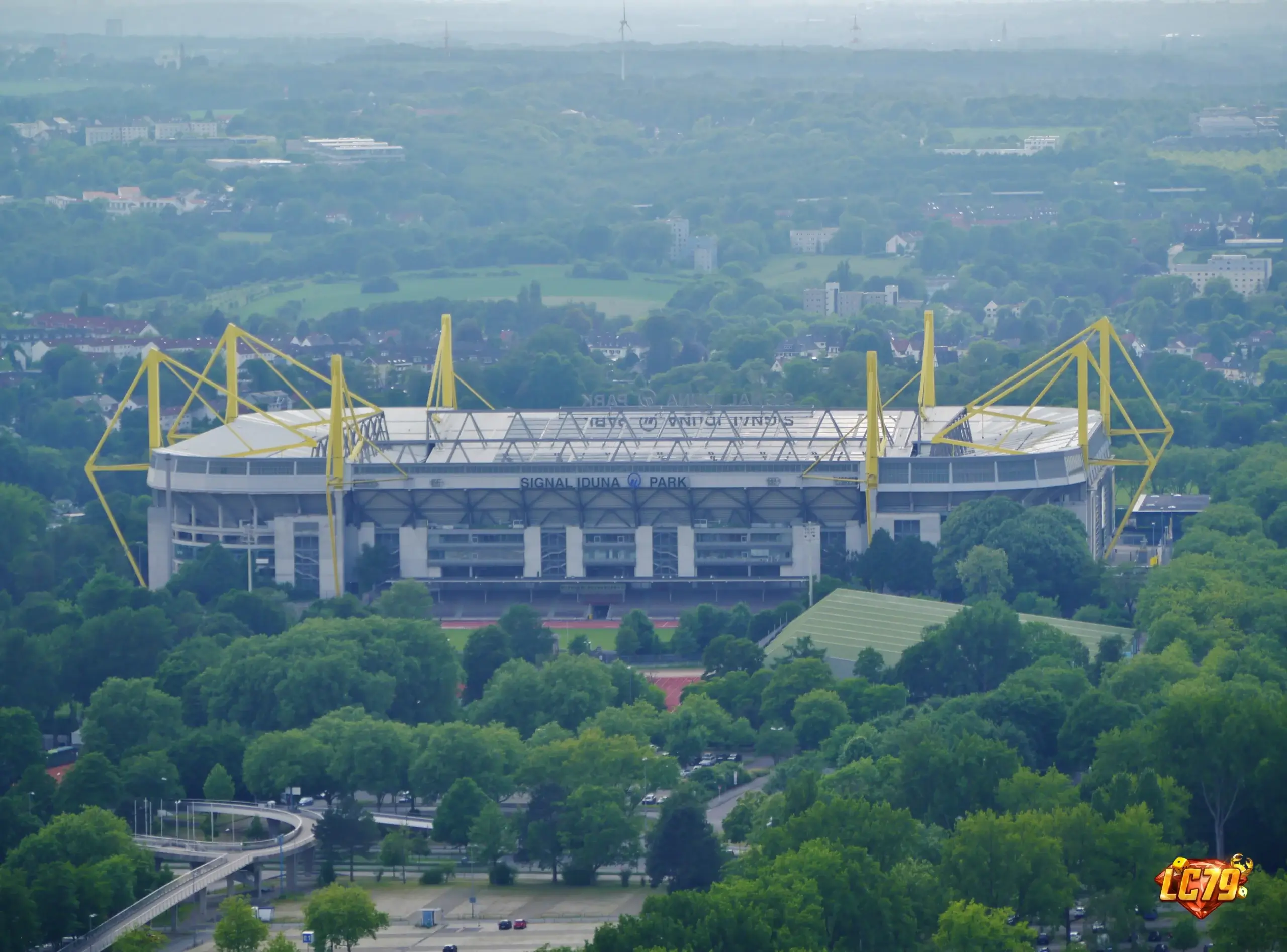 Signal Iduna Park, sân nhà Borussia Dortmund