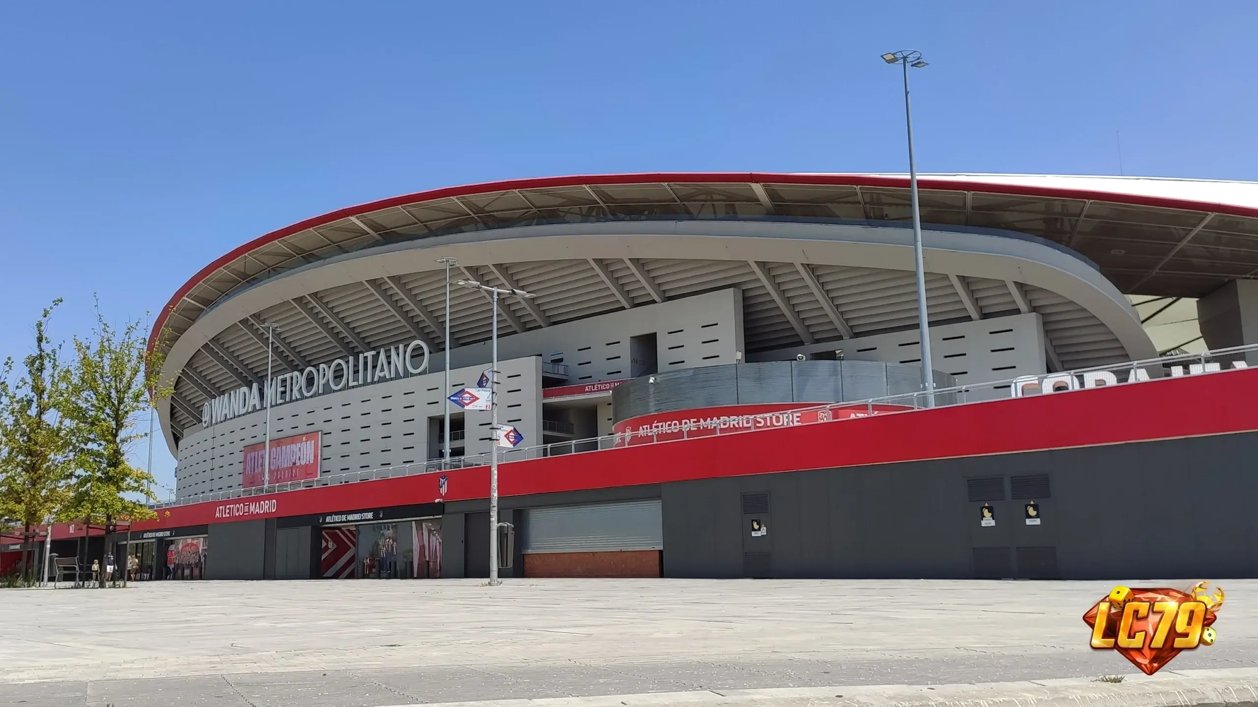 Riyadh Air Metropolitano trước trận Atletico Madrid vs Villarreal