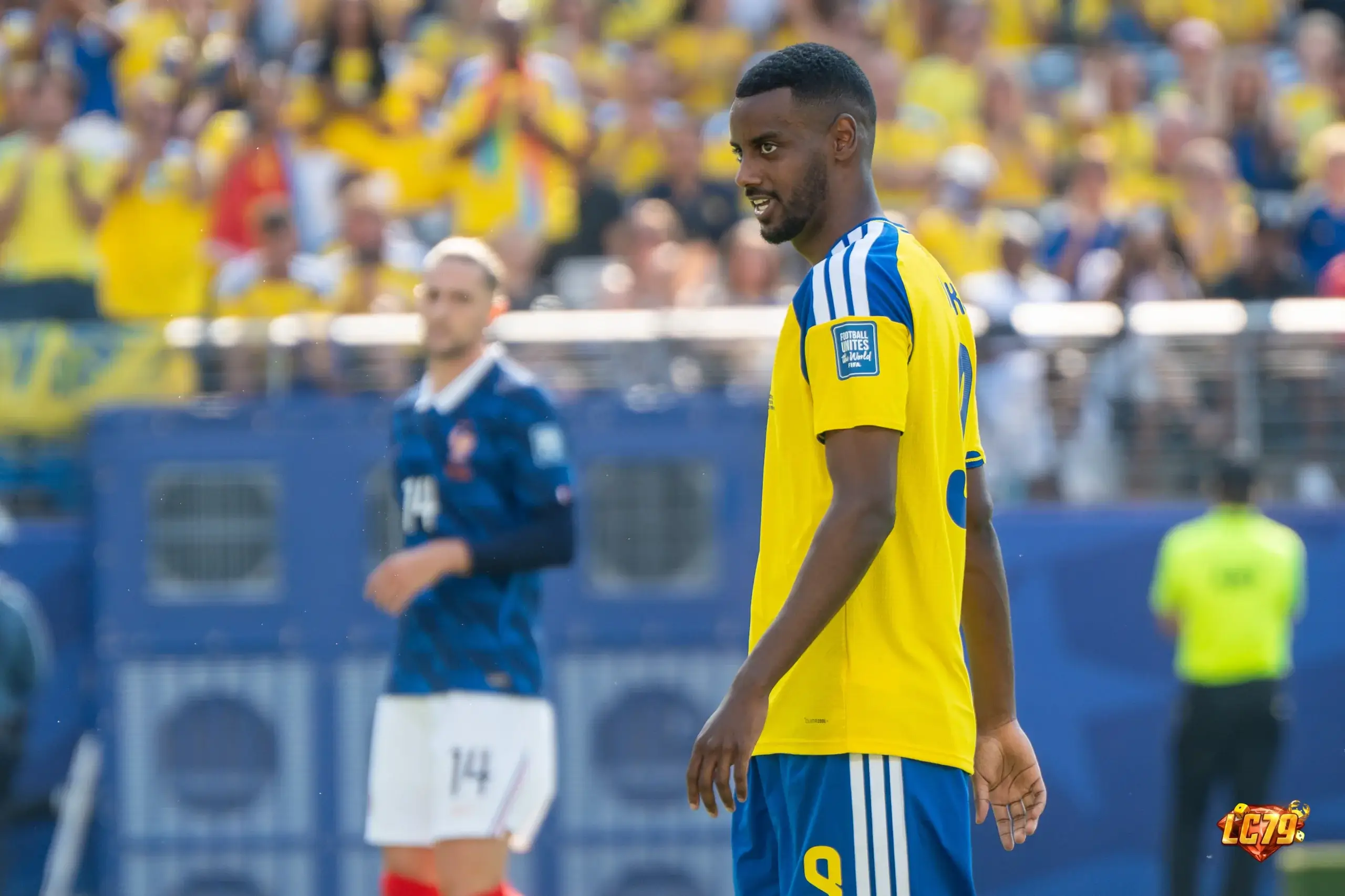 Alexander Isak, tiền đạo Liverpool ghi bàn quyết định trước Bournemouth
