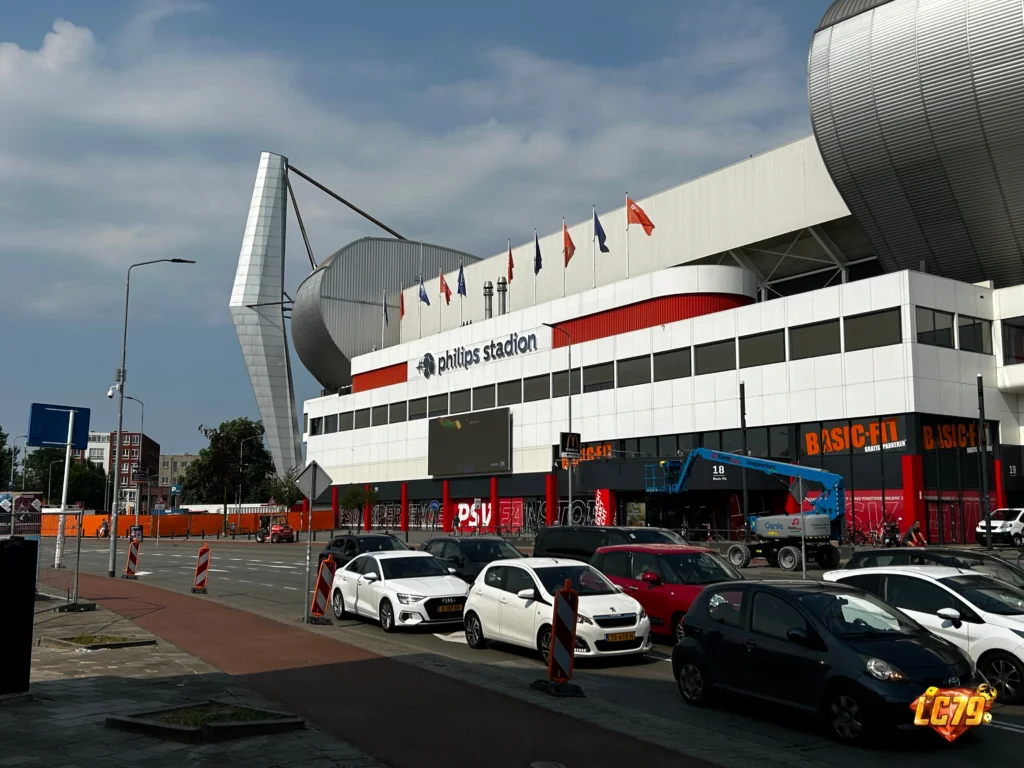 Philips Stadion trước trận PSV vs Club Brugge ngày 04/11, ảnh đã đóng watermark LC79